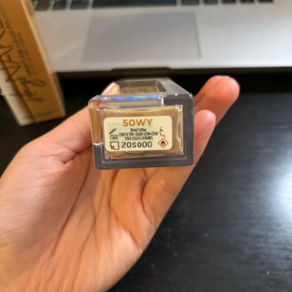 Urban Decay Stay Naked Foundation - Picture 3 of 5